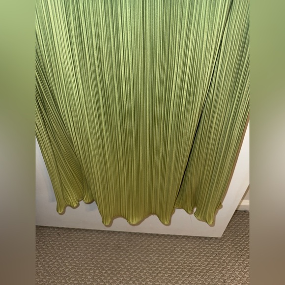 MAYLÉ VÁSQUEZ Eco Maxi Dress SIZE: MEDIUM - Picture 8 of 13